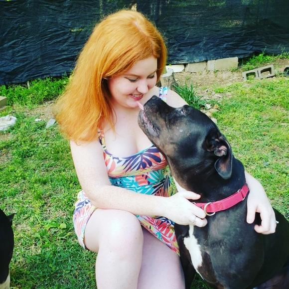 Meet your Posher, Meg!! - Picture 2 of 5